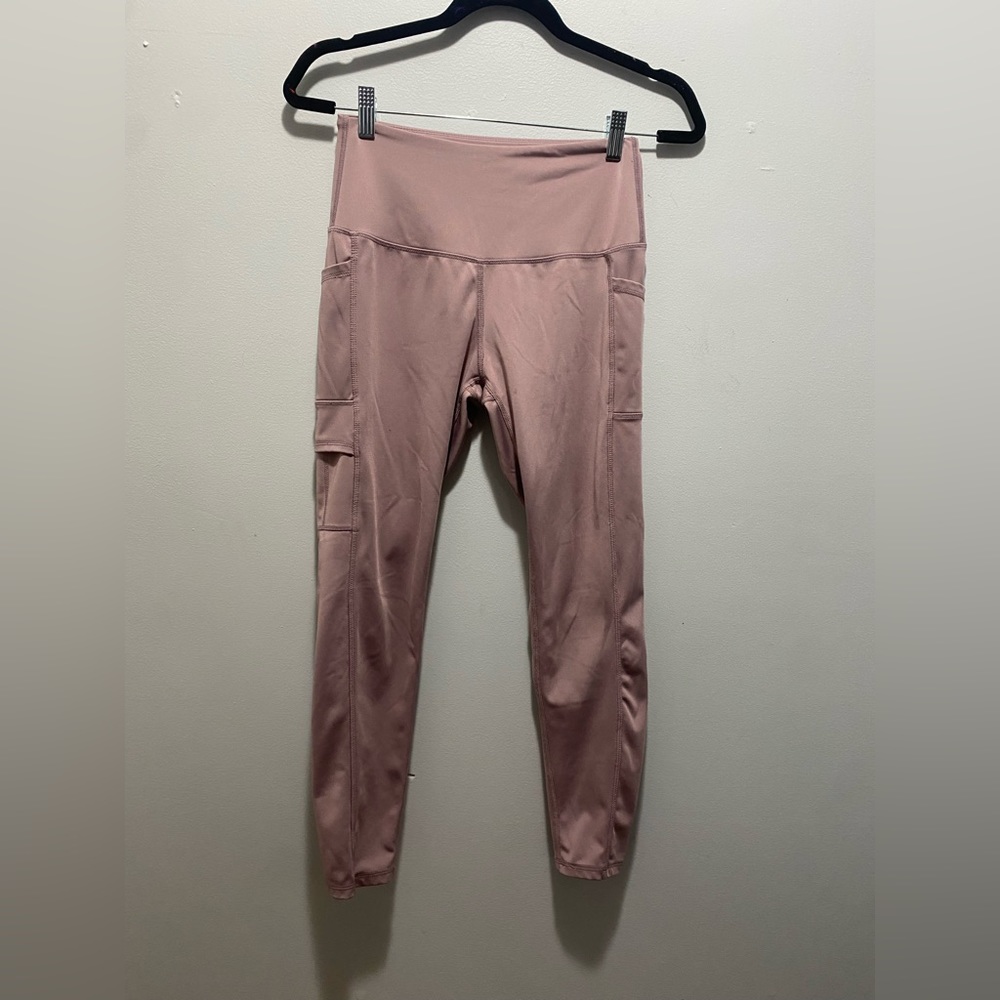 Athletic pants